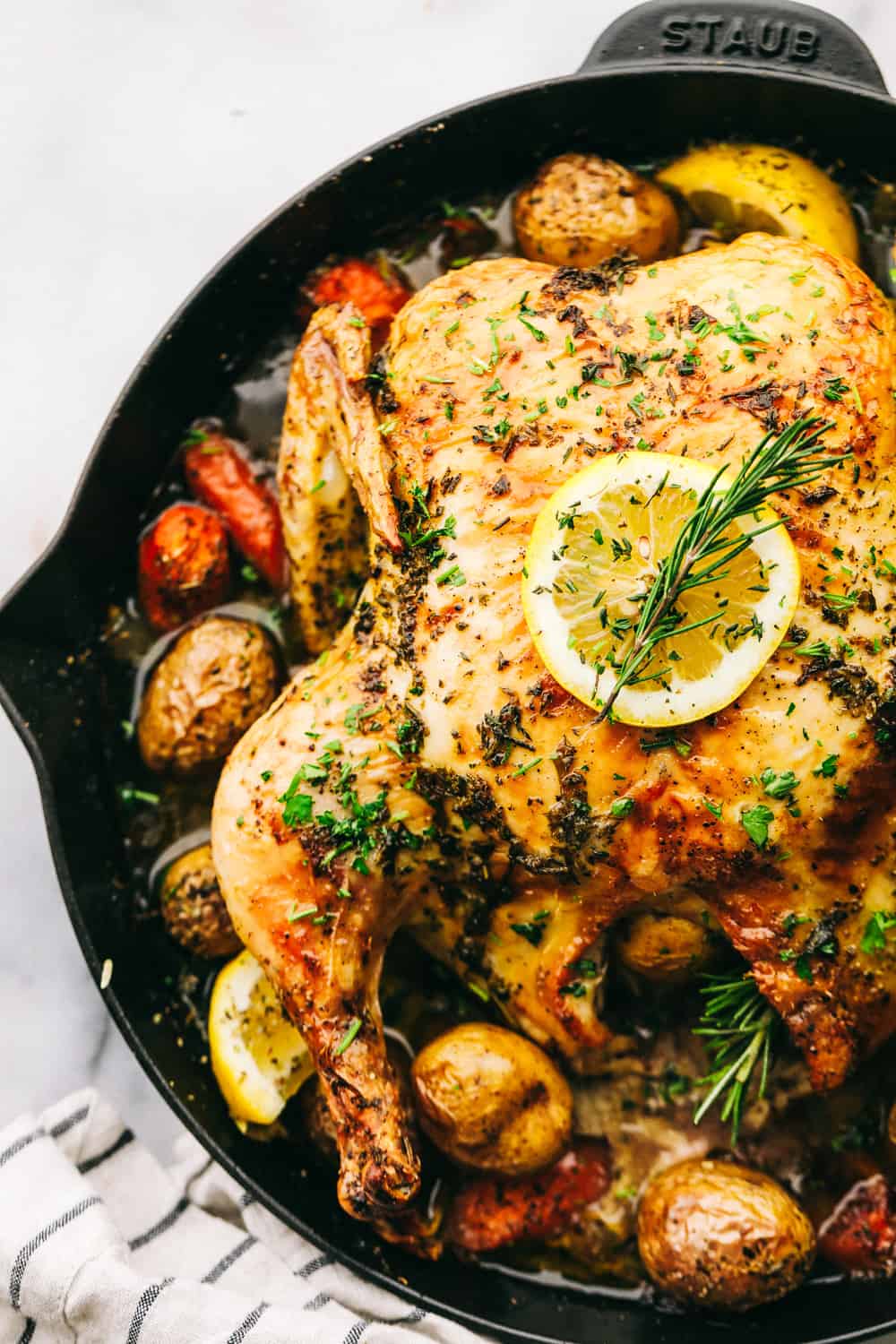 Perfect Garlic Roasted Chicken with Vegetables - Recipe Ocean